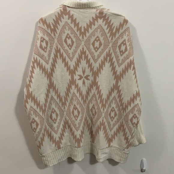 Women’s Oversized sweater -beautiful tan and cream very good condition - Picture 3 of 4
